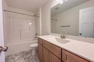 W194N15744 East Gate Ct, Jackson, WI 53037 - Photo 20