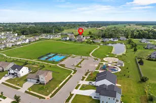 2289 River Bend Rd, Grafton, WI 53024 - Photo 6