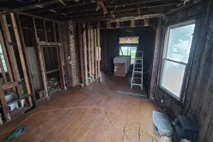 3031 W St Paul Ave, Milwaukee, WI 53208 - Photo 2