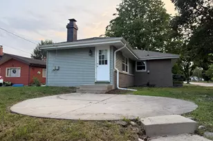 8035 W Warnimont Ave, Milwaukee, WI 53220 - Photo 14