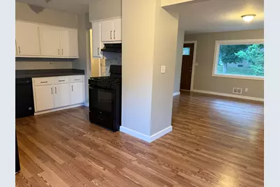 8035 W Warnimont Ave, Milwaukee, WI 53220 - Photo 6