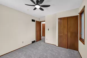 5377 S 48th St, Greenfield, WI 53220 - Photo 44
