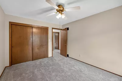 5377 S 48th St, Greenfield, WI 53220 - Photo 40