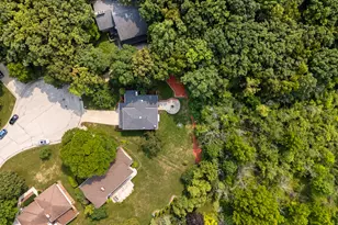 5377 S 48th St, Greenfield, WI 53220 - Photo 10