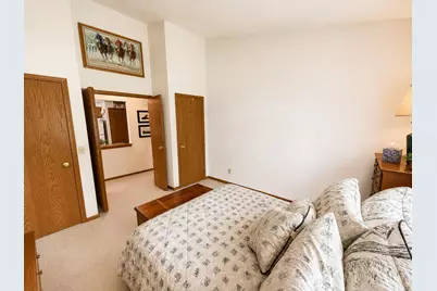 116 E Freistadt Rd #H, Thiensville, WI 53092 - Photo 16
