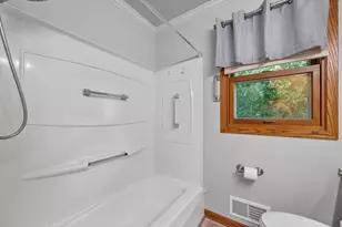 N85W18195 Lawrence Ave, Menomonee Falls, WI 53051 - Photo 20