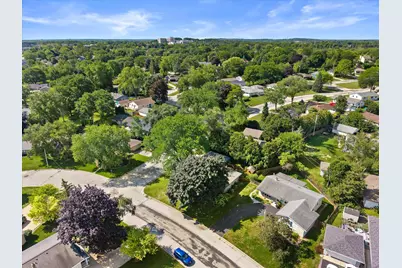 N85W18195  Lawrence Ave, Menomonee Falls, WI 53051 - Photo 34