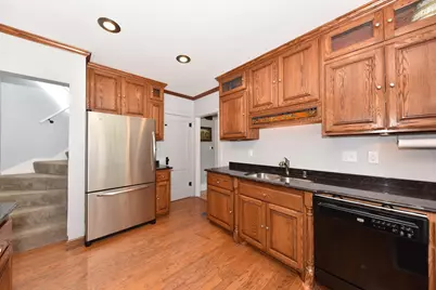 W161N9057  Hayes Ave, Menomonee Falls, WI 53051 - Photo 18