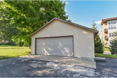 W161N9057  Hayes Ave, Menomonee Falls, WI 53051 - Photo 46
