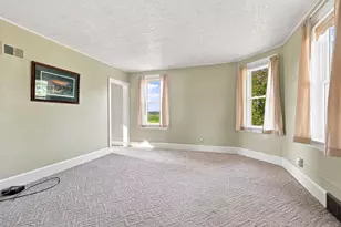 9817 Old 151 Rd, Manitowoc Rapids, WI 54220 - Photo 6