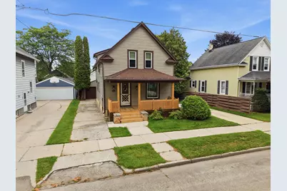 851 N 10th St, Manitowoc, WI 54220 - Photo 1