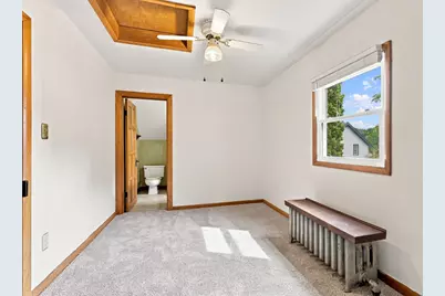 851 N 10th St, Manitowoc, WI 54220 - Photo 28