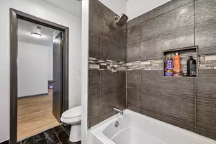 9625 W Metcalf Pl, Milwaukee, WI 53222 - Photo 44