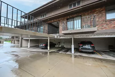 4015 S 84th St #8, Greenfield, WI 53228 - Photo 30