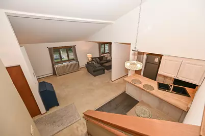 4015 S 84th St #8, Greenfield, WI 53228 - Photo 2
