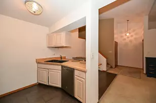 4015 S 84th St, Greenfield, WI 53228 - Photo 14