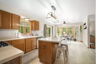 N116W15004 Brownstone Ct, Germantown, WI 53022 - Photo 8