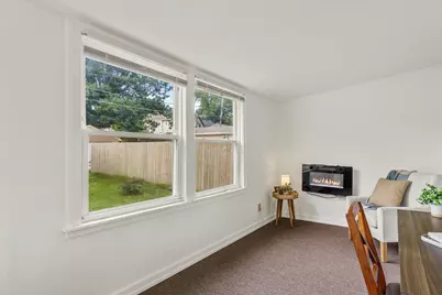 1818 E Fernwood Ave, Milwaukee, WI 53207 - Photo 12