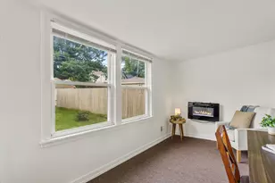 1818 E Fernwood Ave, Milwaukee, WI 53207 - Photo 12