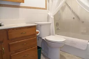 1015 S 18th St, Manitowoc, WI 54220 - Photo 16