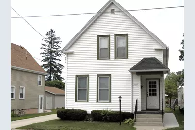 1015 S 18 St, Manitowoc, WI 54220 - Photo 1
