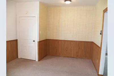 1015 S 18 St, Manitowoc, WI 54220 - Photo 12