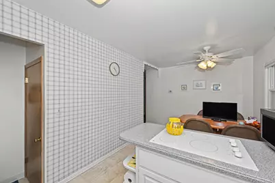 4036 N 81st St, Milwaukee, WI 53222 - Photo 10