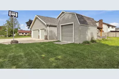 4145 W Anita Ln, Franklin, WI 53132 - Photo 32