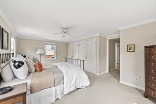 6209 N Berkeley Blvd, Whitefish Bay, WI 53217 - Photo 24