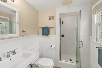 6209 N Berkeley Blvd, Whitefish Bay, WI 53217 - Photo 28