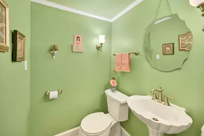6209 N Berkeley Blvd, Whitefish Bay, WI 53217 - Photo 20