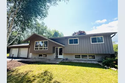 N6392  Sherry Ln, Sheboygan, WI 53083 - Photo 2