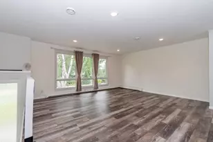 N6392 Sherry Ln, Sheboygan, WI 53083 - Photo 8