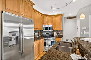 1515 N Van Buren St, Milwaukee, WI 53202 - Photo 8