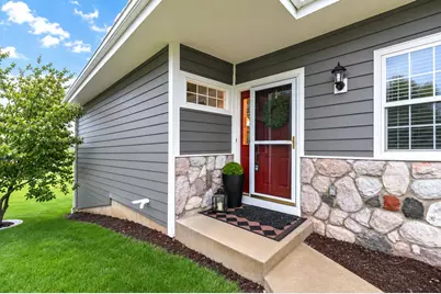 1855  Golfview Dr #35-10, Geneva, WI 53147 - Photo 8
