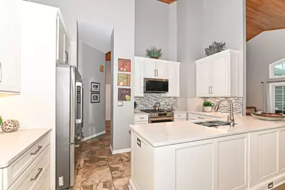 1855  Golfview Dr #35-10, Geneva, WI 53147 - Photo 18