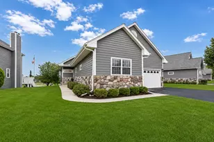1855 Golfview Dr, Geneva, WI 53147 - Photo 6