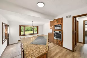6319 N Bay Ridge Ave, Whitefish Bay, WI 53217 - Photo 12