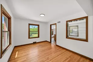 6319 N Bay Ridge Ave, Whitefish Bay, WI 53217 - Photo 14