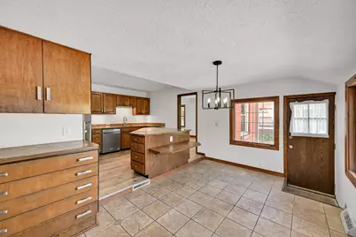 6319 N Bay Ridge Ave, Whitefish Bay, WI 53217 - Photo 14