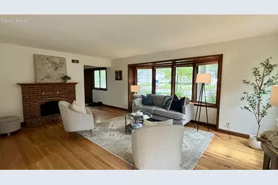 6319 N Bay Ridge Ave, Whitefish Bay, WI 53217 - Photo 6