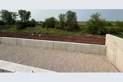 16  Trails End Ct, Fond du Lac, WI 54937 - Photo 12