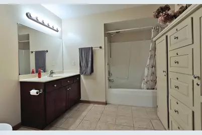 8856  Sheridan Rd #1, Kenosha, WI 53143 - Photo 16