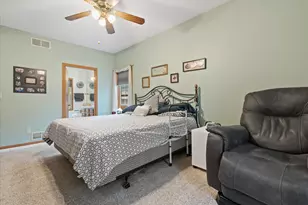 3210 E Donald Ave, Cudahy, WI 53110 - Photo 10