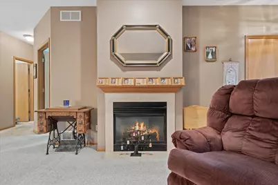 3210 E Donald Ave, Cudahy, WI 53110 - Photo 4