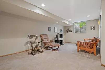 3210 E Donald Ave, Cudahy, WI 53110 - Photo 22