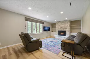 501 W Bayfield Ave, Glendale, WI 53217 - Photo 10