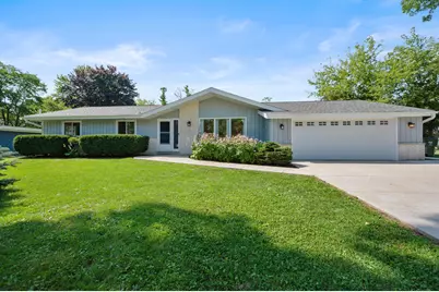 501 W Bayfield Ave, Glendale, WI 53217 - Photo 2