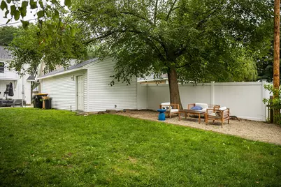 2413 N 65th St, Wauwatosa, WI 53213 - Photo 14