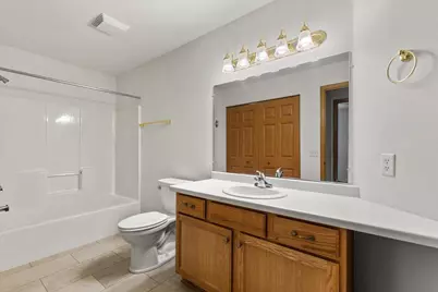 2465  Country Creek Cir #3, West Bend, WI 53095 - Photo 26